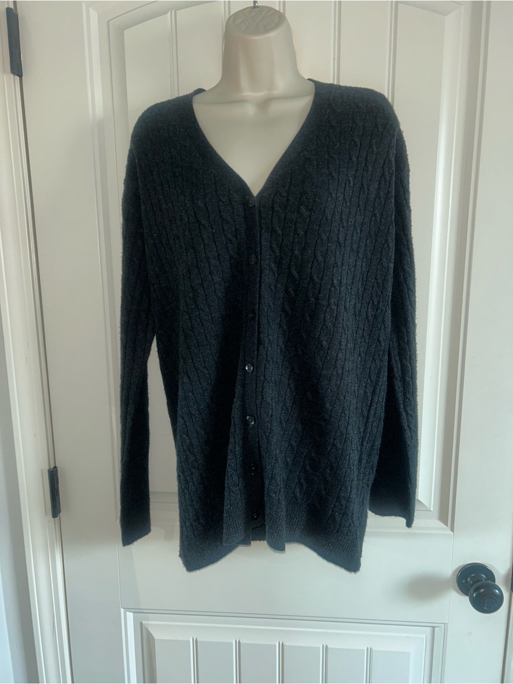 MEW a new day Classic Charcoal Gray Cable-Knit V-Neck Cardigan Sweater Sz XS